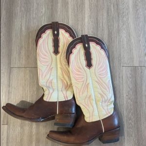 Azulado Cowboy Boots